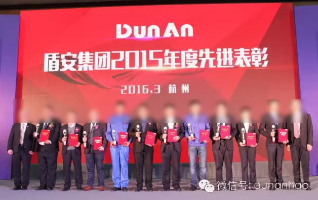 穿汉服的女孩因穿“高跟鞋”惹争议,她事实是可